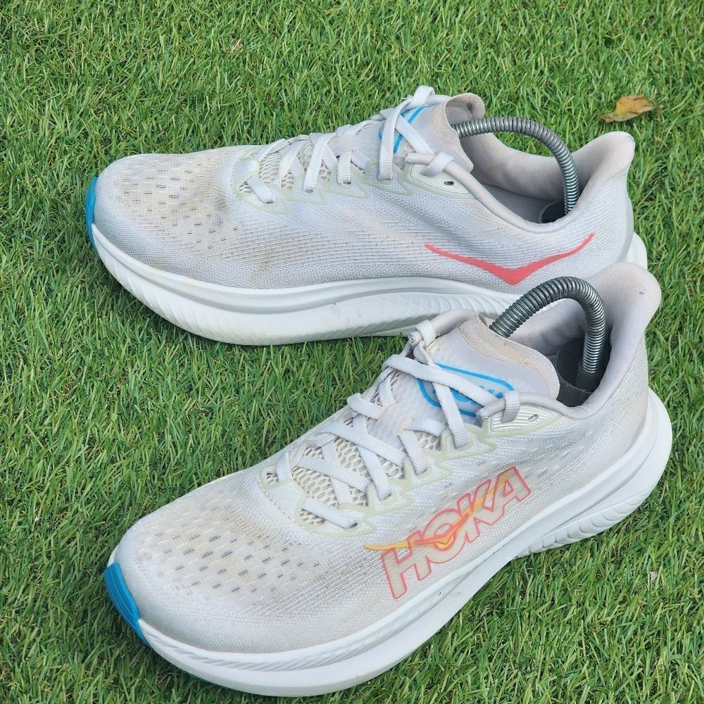HOKA MACH 6 - Womens Sneakers - SIZE 9B